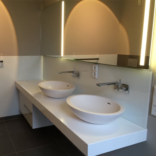 moebelbau02 Moderne Waschbecken bei der Tischlerei Pickelein